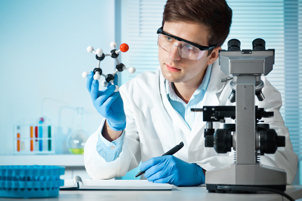 Scientist working at the laboratory - Photo, Image