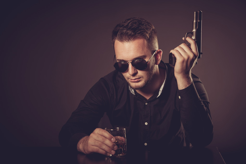 nebezpečný muž s pistolí  - Fotografie, Obrázek