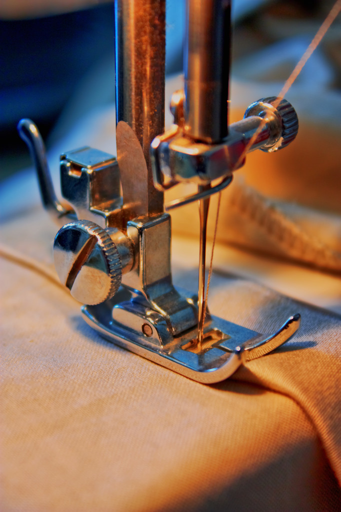 Швейная машина
 - Фото, изображение