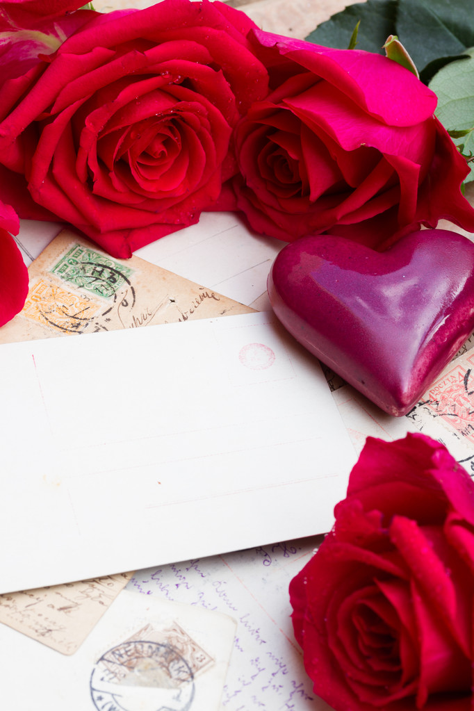 fundo vintage com corações e rosas
 - Foto, Imagem