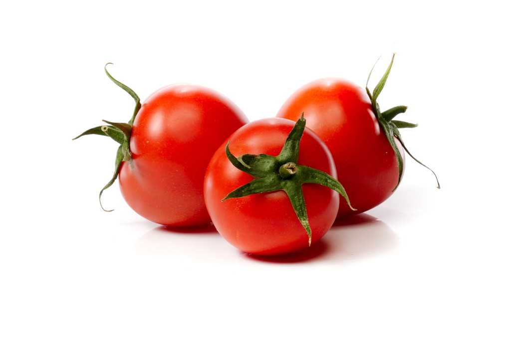 tomates fraîches isolées sur fond blanc - Photo, image