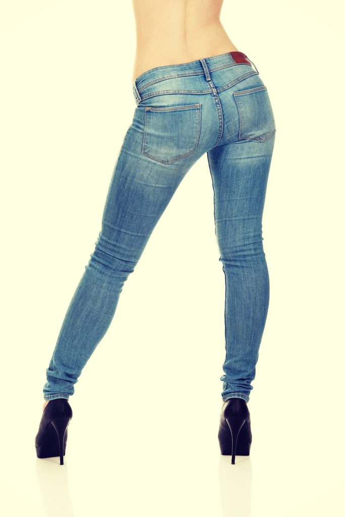 košili žena přitažlivá v džínách. - Fotografie, Obrázek