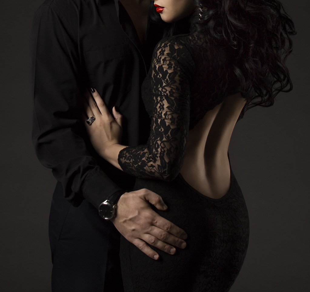 Пара в чорний, жінка і чоловік немає обличчя, Сексуальна леді мереживній сукні - Фото, зображення