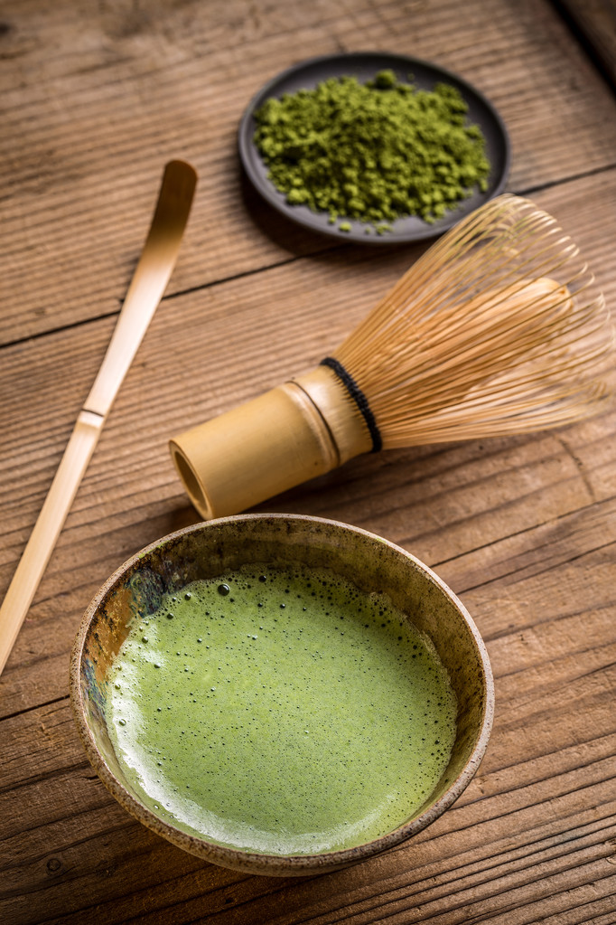 groene thee in kom - Foto, afbeelding