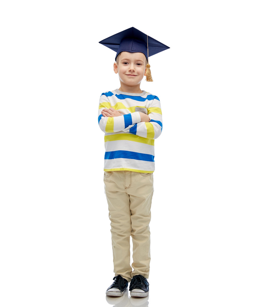 Lisans şapka veya kolej mutlu çocuk - Fotoğraf, Görsel