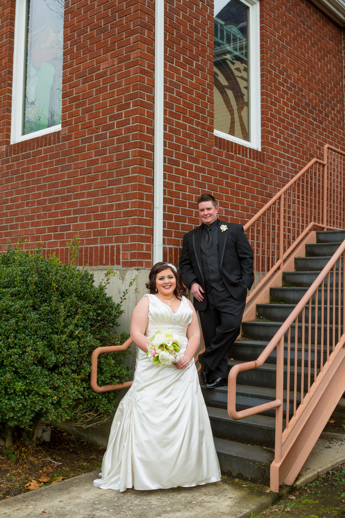 Bruid en bruidegom portret op de huwelijksdag - Foto, afbeelding
