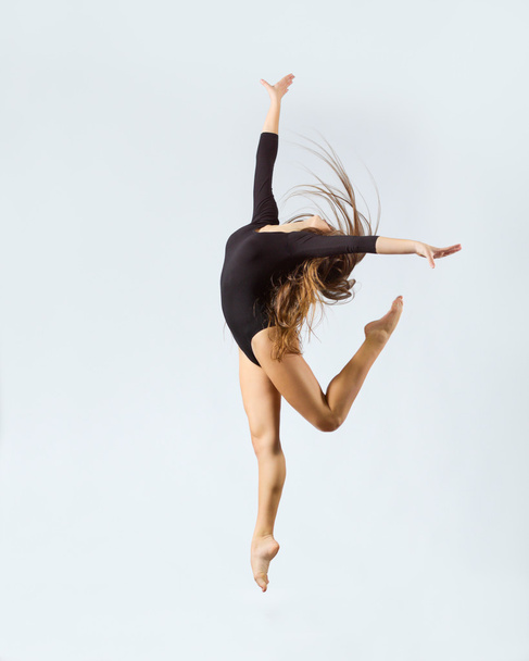 Young girl engaged art gymnastic - Foto, Imagem