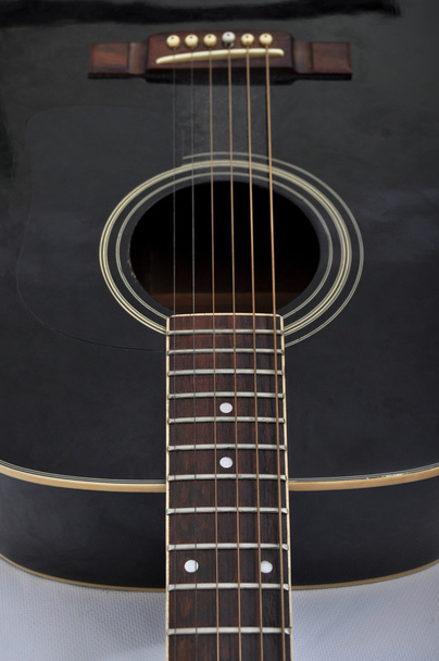 Чорний акустична гітара
 - Фото, зображення
