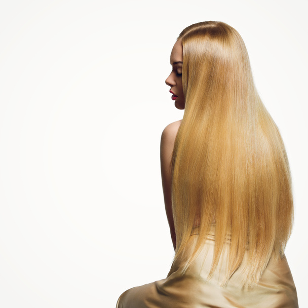 Dziewczyna z długimi włosami - Zdjęcie, obraz