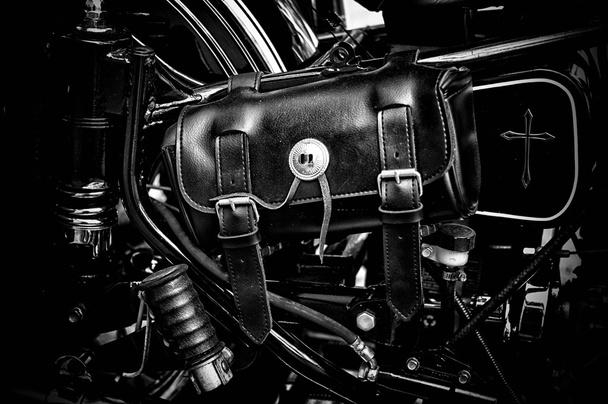 sac à outils moto vintage
 - Photo, image