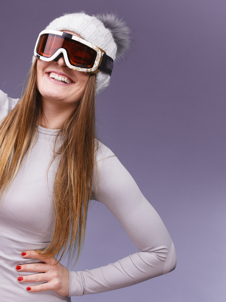 woman wearing ski googles - Фото, зображення
