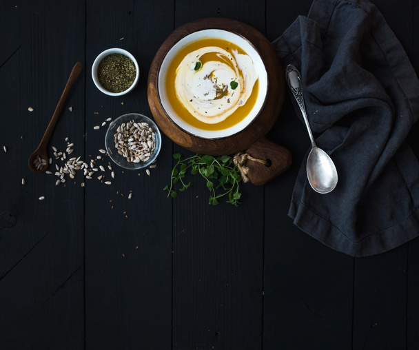 Pumpkin soup with cream - Valokuva, kuva