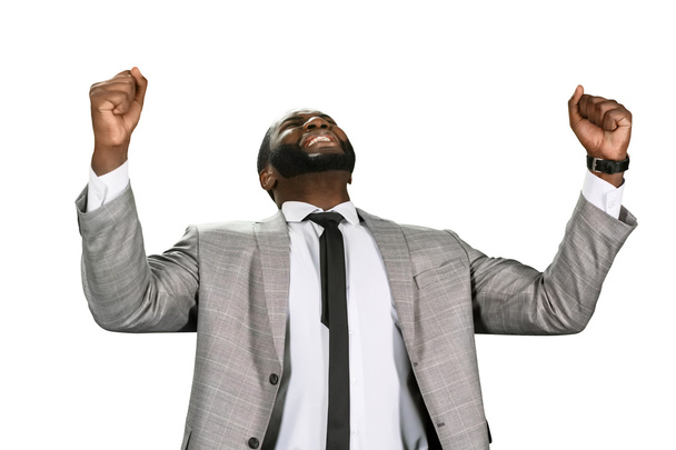 Hombre negro celebrando el éxito
. - Foto, imagen