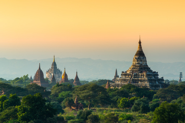 Úžasný starověký chrám v Bagan. - Fotografie, Obrázek