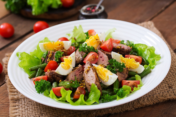 Warm salad with chicken liver - Photo, Image
