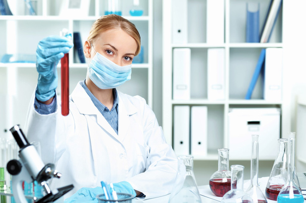 Young scientist working in laboratory - Zdjęcie, obraz