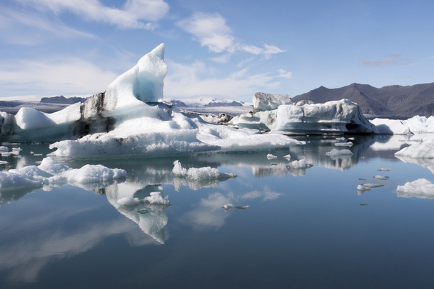 icebergs flottants à Jokulsarlon Islande
 - Photo, image