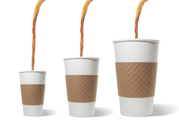 Caffè versato in tre dimensioni di tazze di carta
 - Foto, immagini