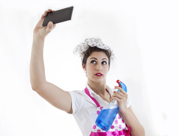 pretty housewife take selfie in a break - Фото, изображение