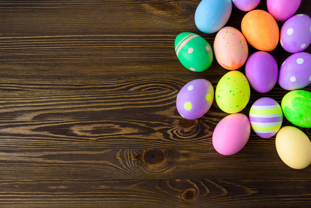 Easter eggs on wooden background - Foto, Imagen
