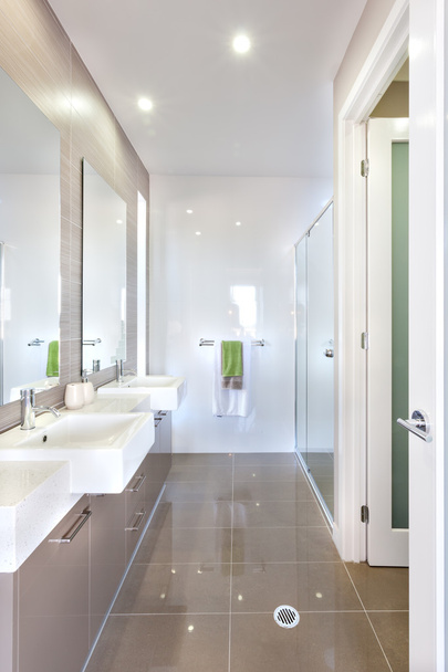 Modern bathroom with set of washstands and bathroom - Фото, изображение