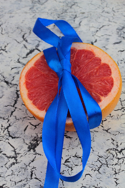 Geschenk einer Grapefruit - Foto, Bild