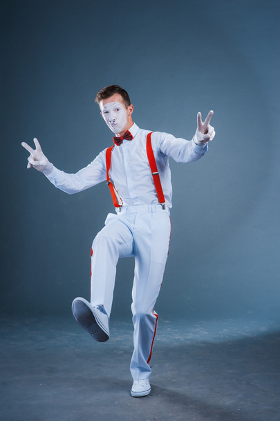  two funny mimes isolated on gray background - Φωτογραφία, εικόνα