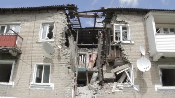 destroyed house war in Ukraine - Footage, Video