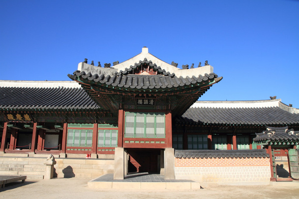 Палац Гьонгбоггун у сеулі, південна Корея. - Фото, зображення