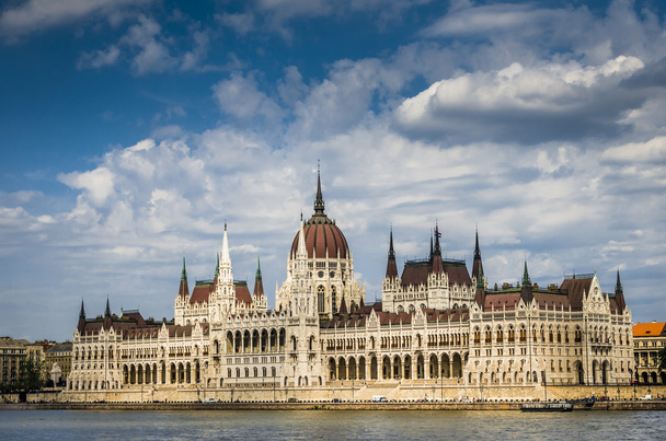 Parlamento húngaro Budapeste
 - Foto, Imagem