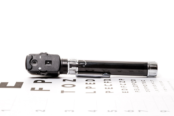 L'oftalmoscopio è sottoposto a un test vison
 - Foto, immagini