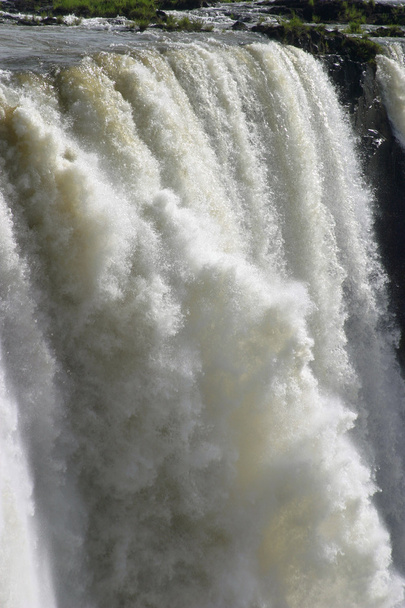 Водопад Виктория в Замбии и Зимбабве, Африка
 - Фото, изображение