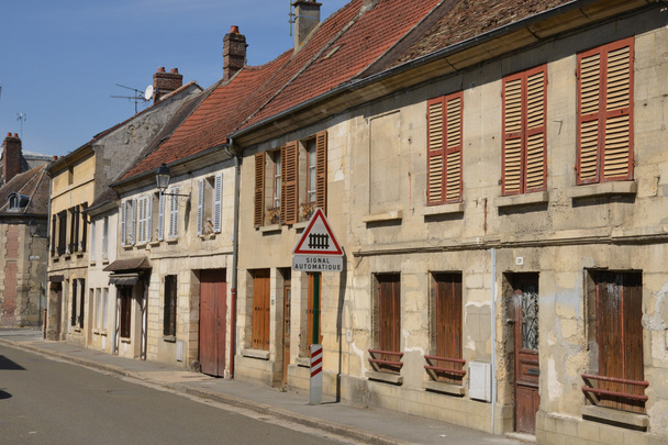 Francia, il pittoresco villaggio di Chars
        - Foto, immagini