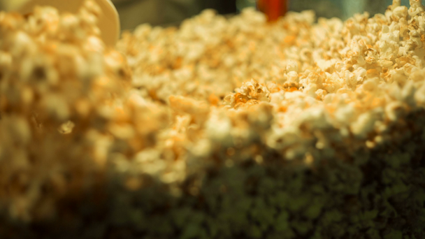 Selling Popcorn at cinema - Footage, Video