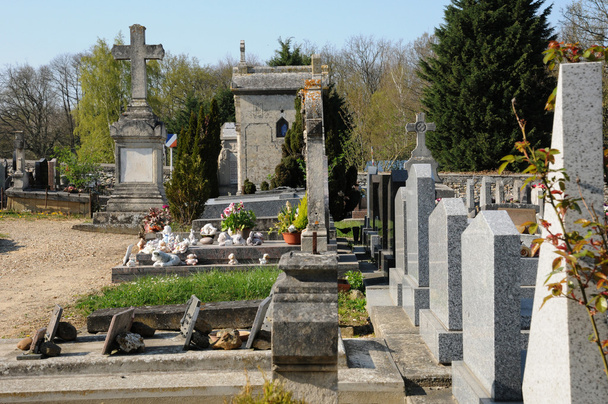 Francia, el cementerio de Boisemont en Val d Oise
 - Foto, Imagen