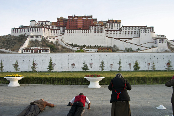 Palacio de Potala en el Tíbet, República Popular China
 - Foto, imagen
