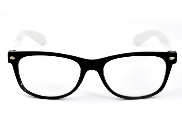 μοντέρνα γυαλιά με προβληματισμό πάνω από το λευκό φόντο - Φωτογραφία, εικόνα