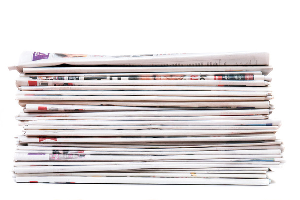 Montón apilado de periódicos
 - Foto, Imagen