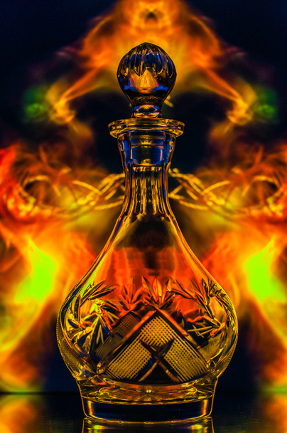 Glowing Crystal decanter - Foto, afbeelding