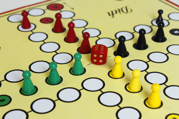 παιχνίδι σχήμα boardgame τύχη θυμωμένος - Φωτογραφία, εικόνα