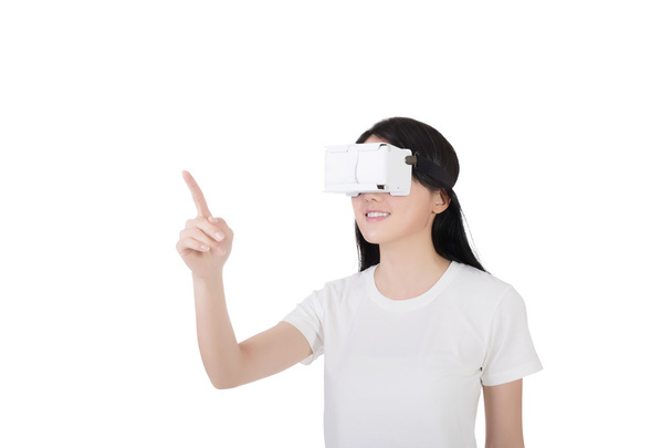 Mujer con auriculares VR
 - Foto, imagen