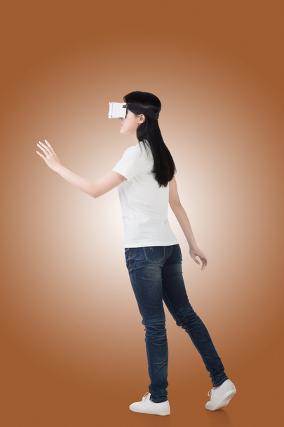 woman with vr headset - Foto, imagen