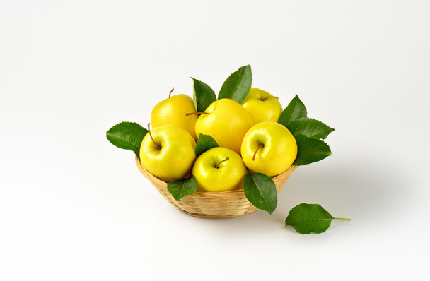 basket of yellow apples - Photo, Image