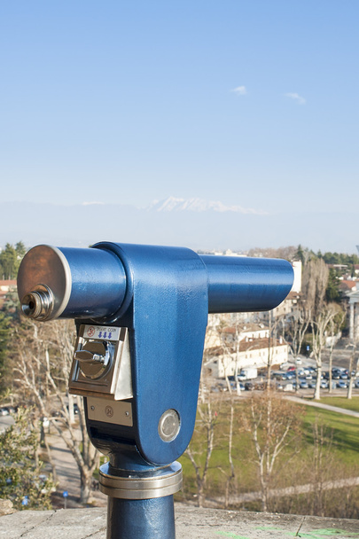 Telescópio operado por moedas para passeios turísticos
. - Foto, Imagem