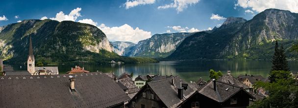 Vista su Hallstatt, Alpi e lago
 - Foto, immagini