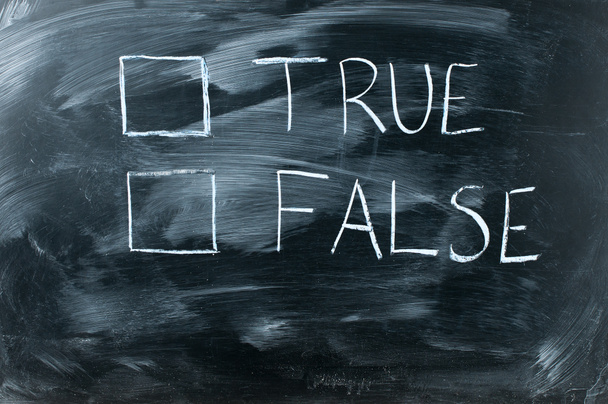true または false blackboar 黒黒板、白い手書きで - 写真・画像