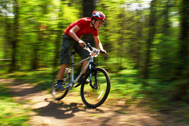 Mountain bike competitie - Foto, afbeelding