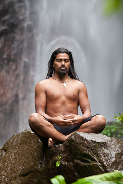 людина медитації
 - Фото, зображення
