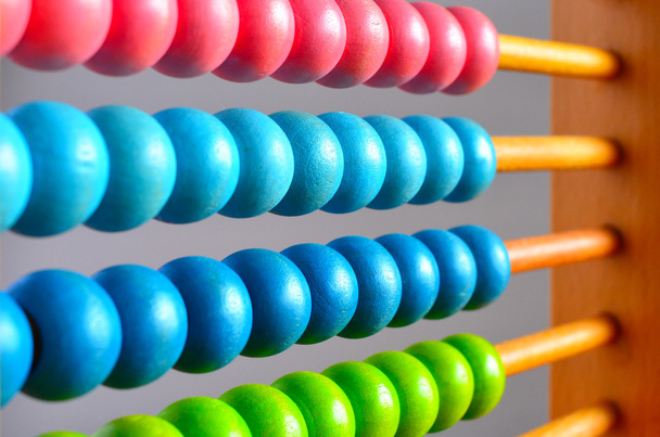 Chiński kalkulator z kolorowych paciorków - Zdjęcie, obraz