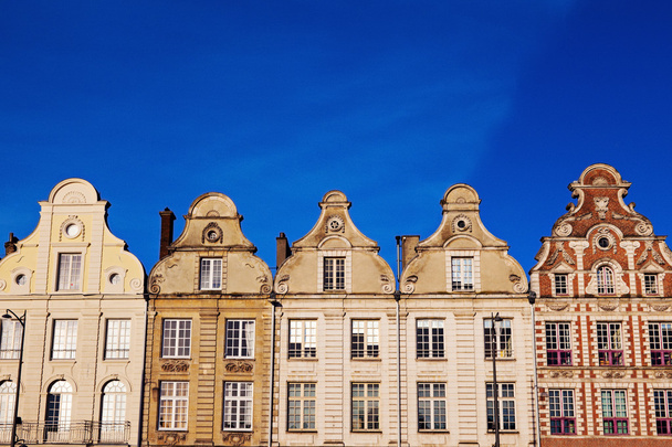 Architecture de la Place des Héros à Arras
 - Photo, image